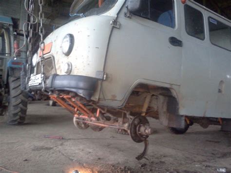 замена тормозных колодок — УАЗ 3741, 2007 года | своими руками | DRIVE2