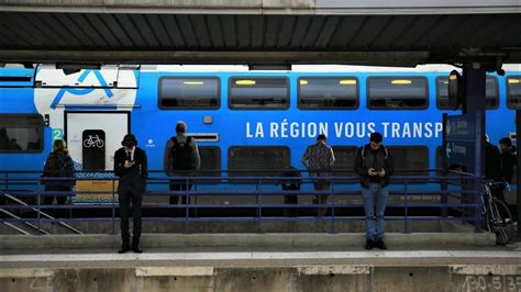 Gpf N°80 Trains En Gare De Grenoble Beaucoup De Ter Z 24500 Et Un Tgv