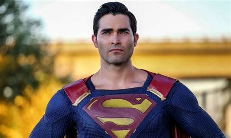 Tyler Hoechlin expresa cómo se sintió en el nuevo traje que tendrá