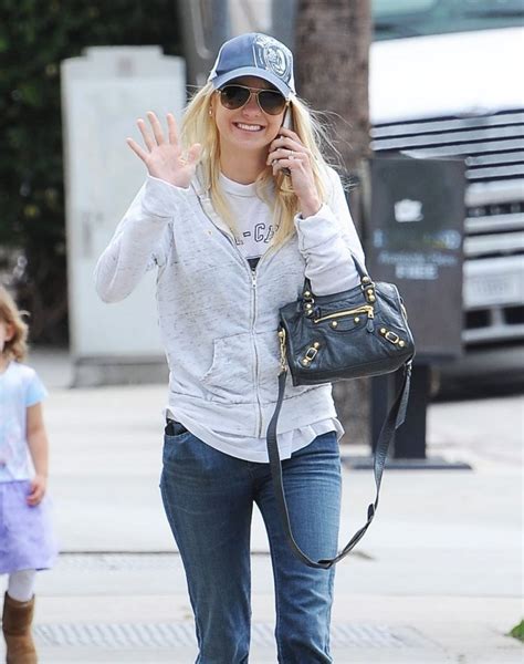 Anna Faris In Jeans Out In Studio City 04232015 Hawtcelebs