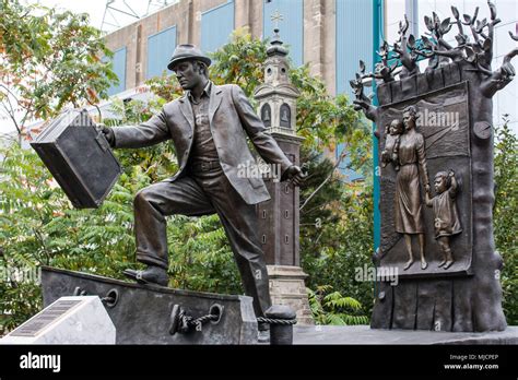 Emigrant Monument Hi Res Stock Photography And Images Alamy