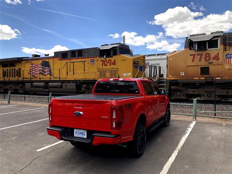 Curbside Review 2020 Ford Ranger Lariat Supercrew Fx4 4x4 Ford Has A Very Bright Idea