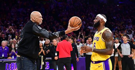 NBA géant LeBron James efface Kareem Abdul Jabbar et devient le