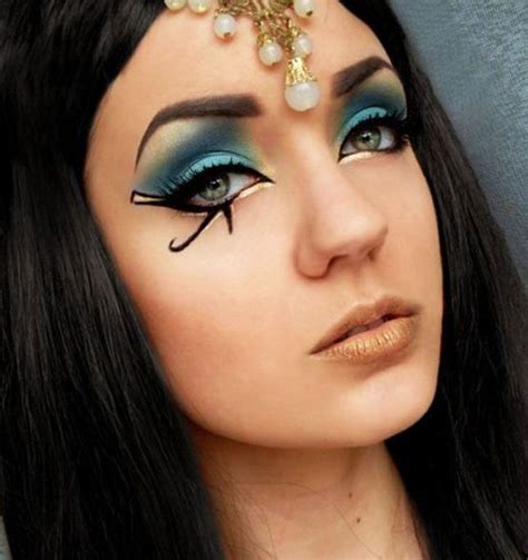 12 Halloween Makeup Looks That Wont Give You Nightmares Via Brit Co