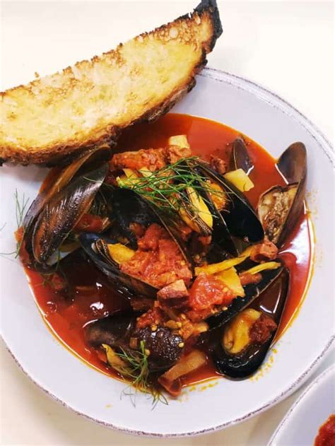 Spanish Mussels Mussels With Chorizo • Keeping It Simple Blog