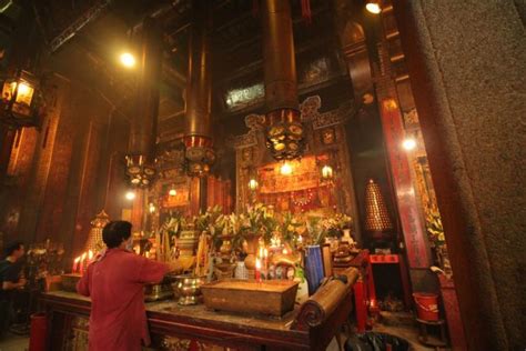 13 Best Temples To Visit In Hong Kong - The HK HUB