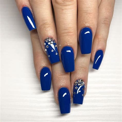 25+ Royal Blue Nail Designs So Regal, You'll Feel Like a Queen! - Sweet ...