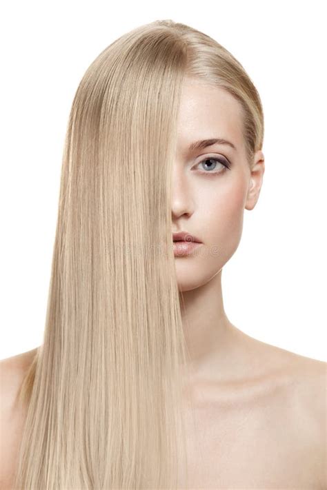 Belle Fille Blonde Long Cheveu Sain Image Stock Image Du F Minit Longtemps