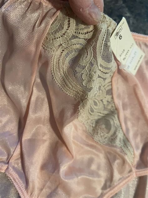 VINTAGE SEARS NYLON GRANNY PANTY WITH LACE SIZE 6 Gem