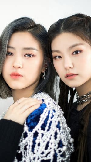 Itzy Itz Icy Lia Ryujin Chaeryeong 4k Hd Phone Wallpaper Rare