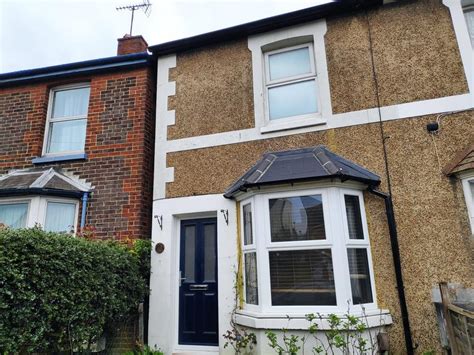 Earlswood Road Redhill 2 Bed Semi Detached House £1 550 Pcm £358 Pw