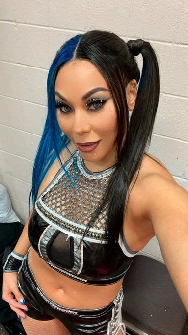 'Michin' Mia Yim displays her bruises after the WWE Royal Rumble