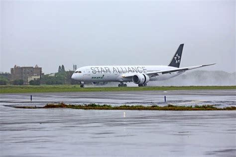 長榮航空入盟十周年 全球首架787 10星空聯盟塗裝亮相 生活新聞 生活 聯合新聞網