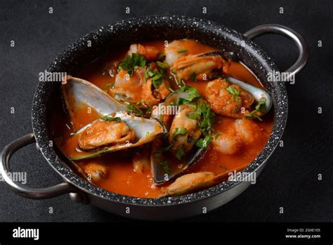 French Seafood Bouillabaisse Soup Fish Stew Stock Photo Alamy