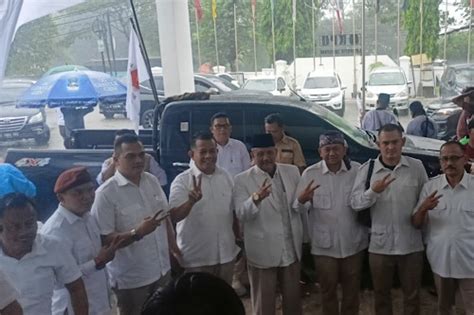 Hujan Hujanan Partai Gerindra Daftarkan Caleg Ke Kpu Kabupaten