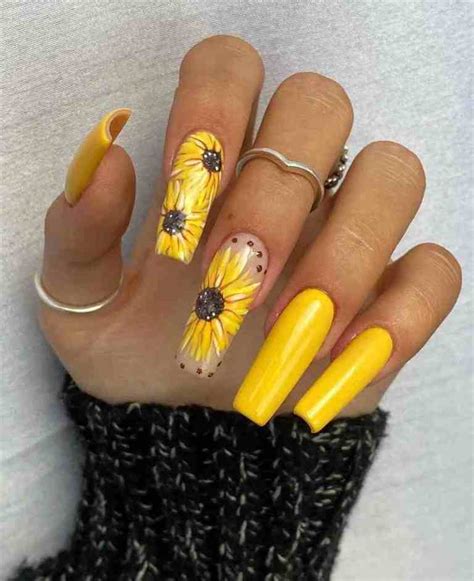 20 Sunflower Nail Art Design Ideas For Spring Summer 2024