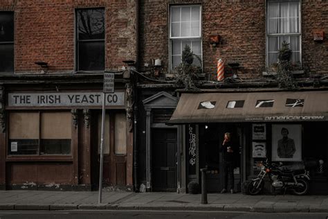 Closed Door · Free Stock Photo