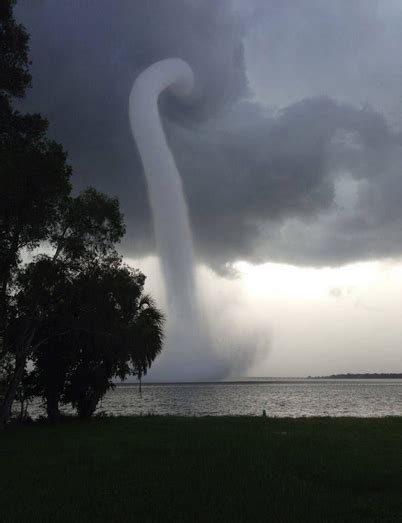 [PICS/VIDS] These Waterspout Phenomenon Images Are Not Fake