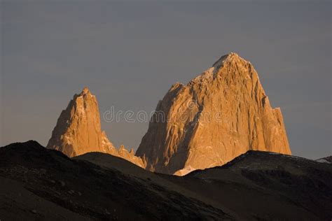 Sunrise at Fitz-Roy stock photo. Image of parks, clouds - 7332438