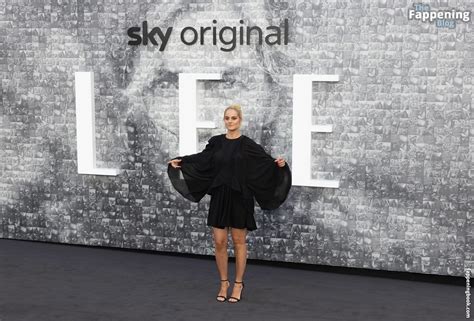 Noemie Merlant Noemiemerlant Nude OnlyFans Leaks Fappening FappeningBook