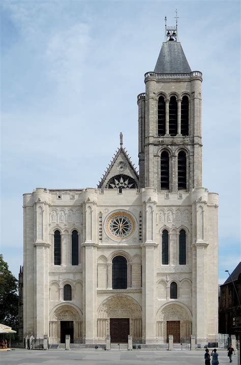 Quand La Basilique De Saint Denis Devint La Nécropole Des Souverains