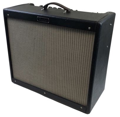 Gear Hunter Fender Hot Rod Deville III Combo
