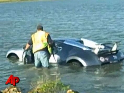 Rare 1 Million Bugatti Veyron Crashes Into The Water Video 8 Pics