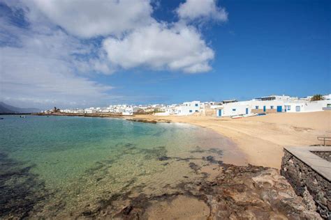 Caleta de Sebo | Hello Canary Islands