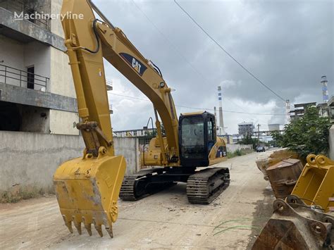 Caterpillar 320CL Tracked Excavator For Sale China Shanghai XE24476