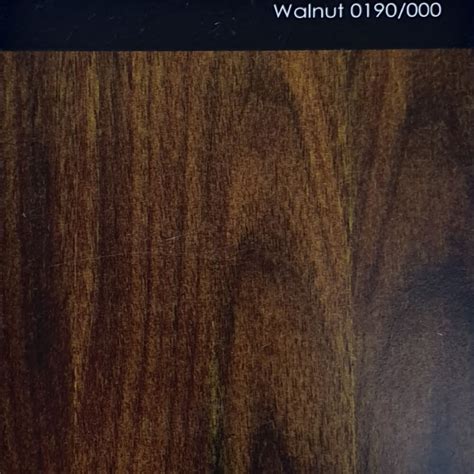 Light Walnut Wood Finish