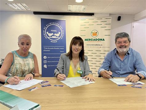 Mercadona Entrega M S De Tarjetas De Compra A Banco De Alimentos