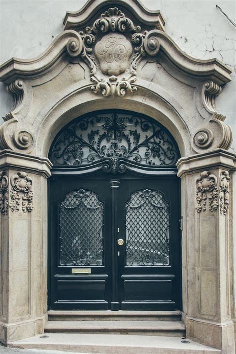 Необычные двери | Puertas únicas, Molduras de concreto, Puertas geniales