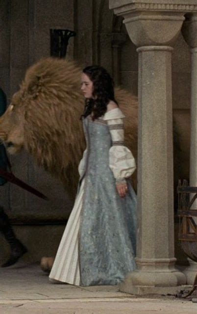 Loved This Dress On Queen Susan In The Chronicles Of Narnia Prince