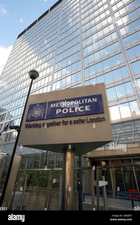 New Scotland Yard Metropolitan Police Headquarters London England Uk