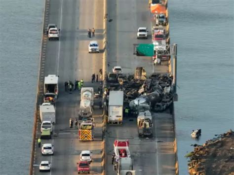 158 Cars Crash In Massive Highway Pileup Amid Super Fog In Us