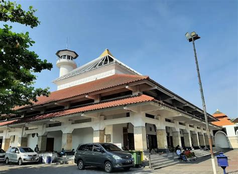 Masjid Sunan Ampel Lokasi Fasilitas Rute