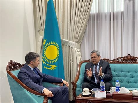 Executive Director Comsats Calls On The Ambassador Of Kazakhstan