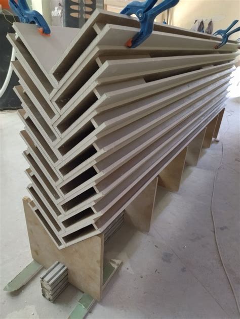 Gypsum plasterboard milling