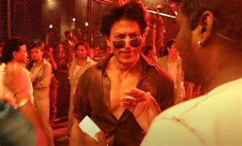The Making Of Zinda Banda song from Jawan: Atlee hugs Shah Rukh Khan ...