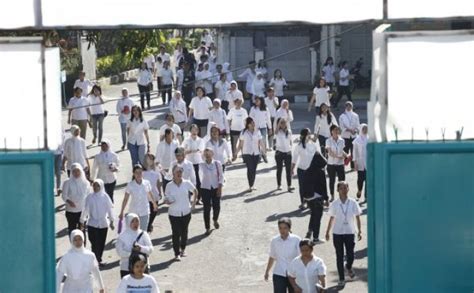 Umk Putusan Gubernur Jawa Barat Ditunggu Buruh Bekasi Dan