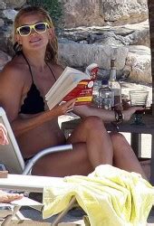 KATE HUDSON In Bikini On The Beach In Greece HawtCelebs