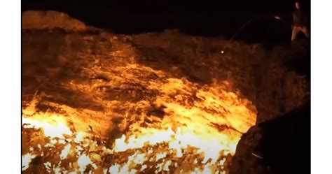 Кратерът „Вратата към ада“ расте тревожно бързо (Видео)