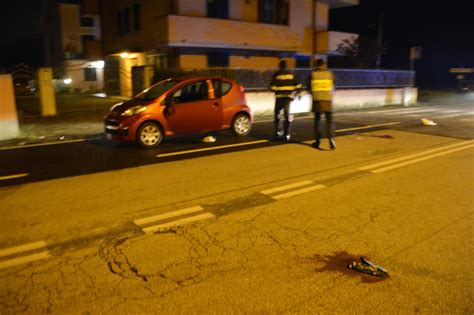 Sul Viale Luporini Se Vai Piano Ti Suonano E Mancano I Lampioni