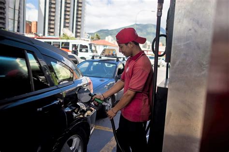 Cómo podría ayudarte tu aseguradora si te quedas sin gasolina