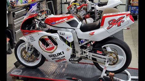 TimeWarp Lucky Strike 92 GSXR Classic Superbike Demo YouTube