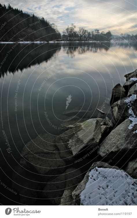 Spiegel Natur Wasser Ein Lizenzfreies Stock Foto Von Photocase