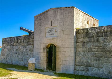 The Forts Of Nassau Explore Bahamian History Sandals