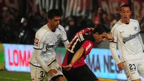 Quilmes le empató a Newells al final y le impidió escaparse