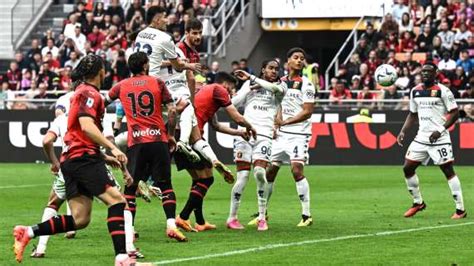 Nel Silenzio Di Protesta Di San Siro Un Milan Genoa Pazzo Finisce