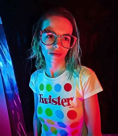 MY NAKED BODY HOT SEX 49 Pics XHamster